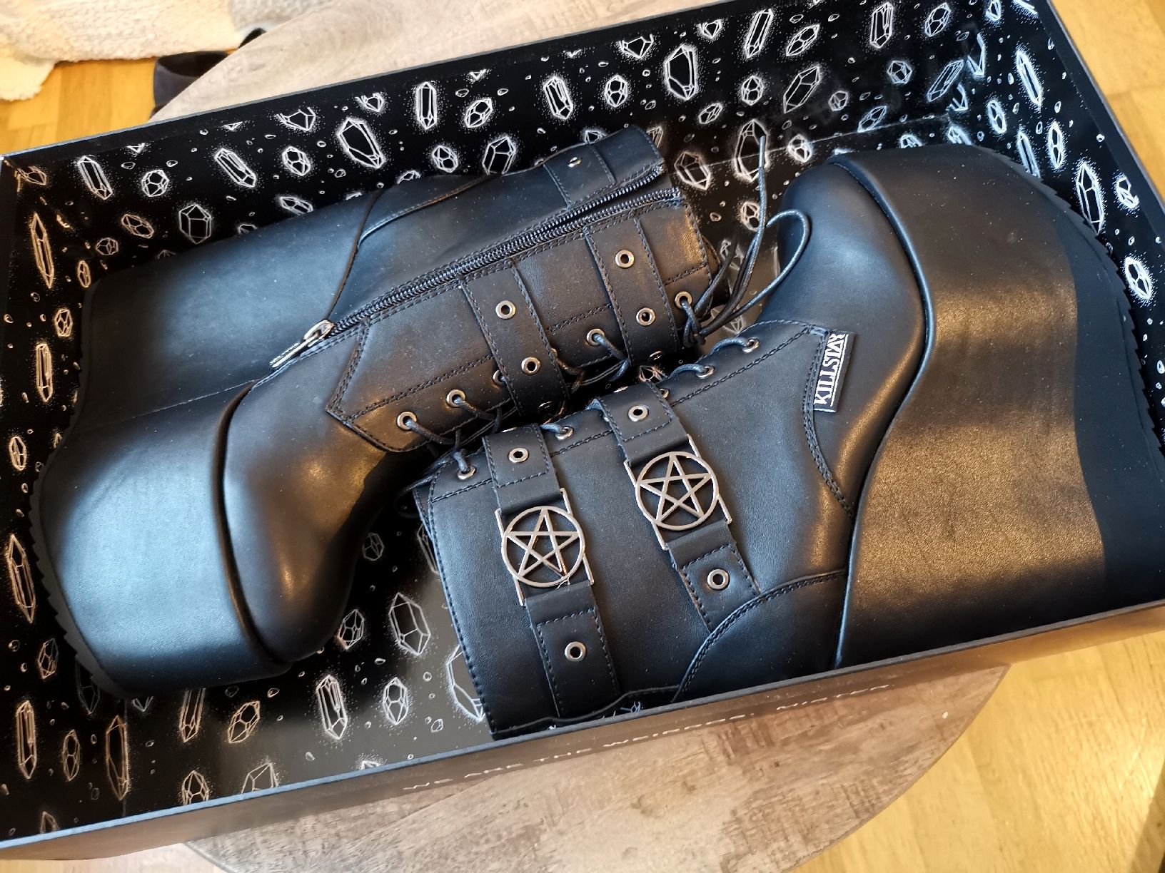 Killstar Chaussures femmes: Killstar Boots – Neuf (Voir description) à Zürich par Immoertel 1
