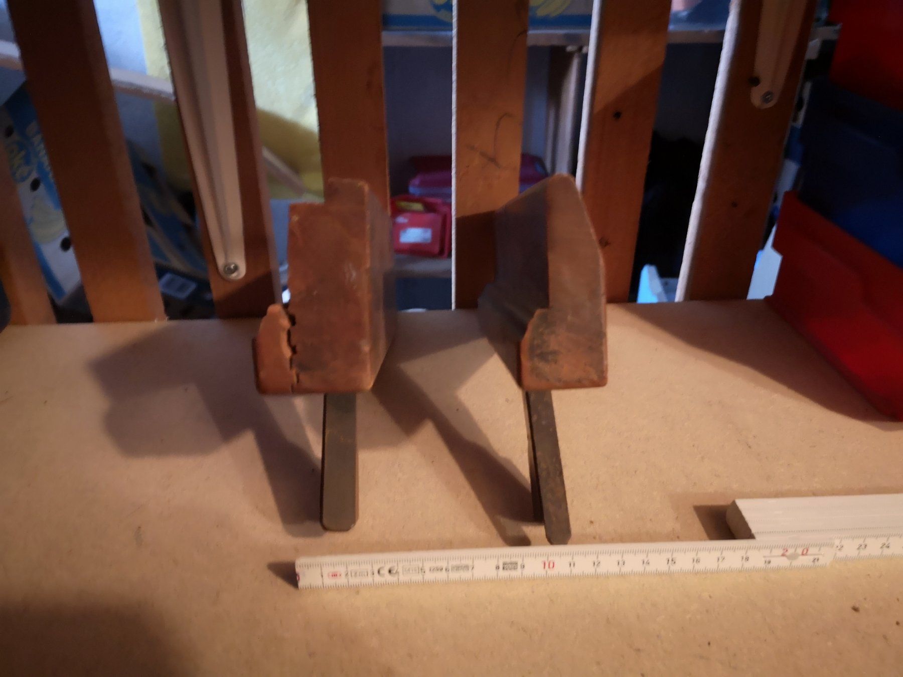 Articoli in legno: anciens rabot à bois – Usato da neuchatel venduto da Mictou 3