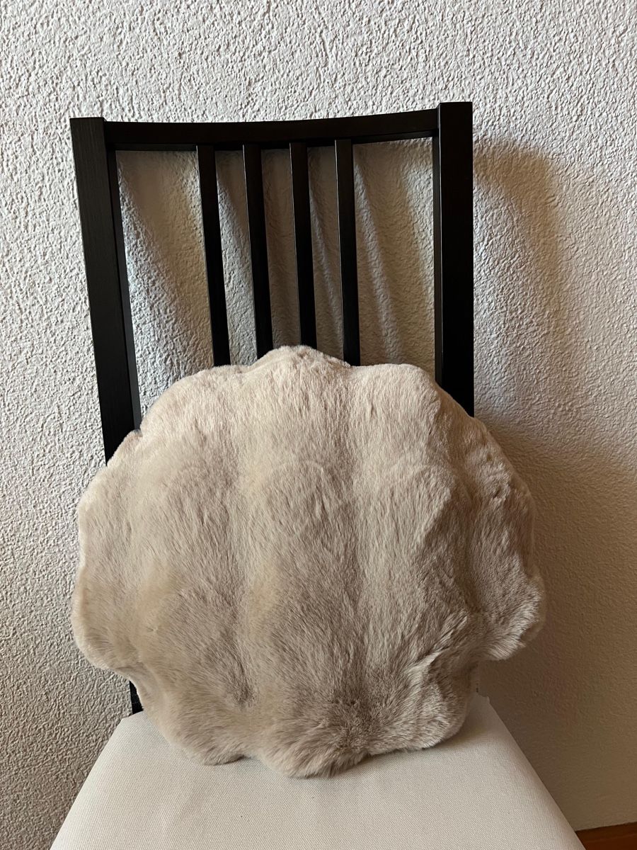 Cuscini: Kuscheliges Kissen, Durchmesser ca. 40cm - Gratisversand – Nuovo (secondo la descrizione) da Frutigen venduto da lurit