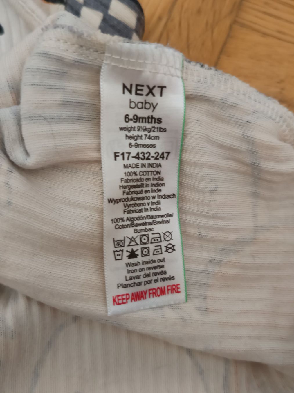Next Vestiti & Gonne: Baby Body Next Gr.74, Halloween – Usato da Gattikon venduto da Nesy8930 2