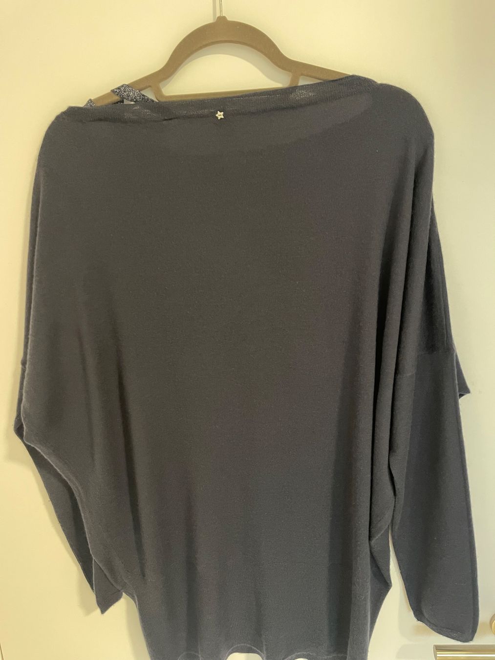 Maglioni & Felpe: Dunkelblauer Cashmere-Pullover von Lorena Antoniazzi – Usato da Zizers venduto da sarah_1987 3