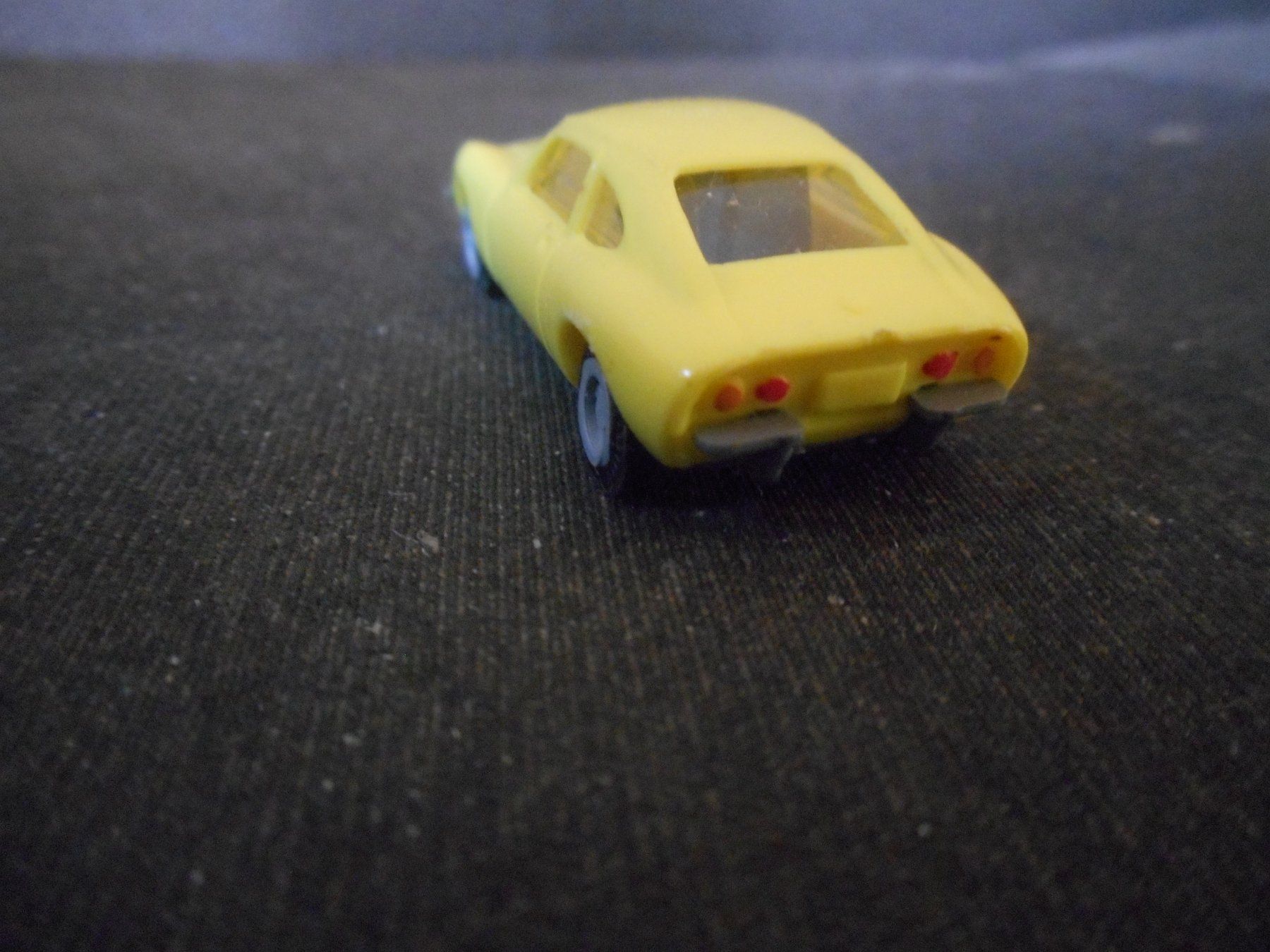 Modellini di ferrovie: Opel GT 1 : 87 H0 – Usato da Bretzwil venduto da gbfluck 2