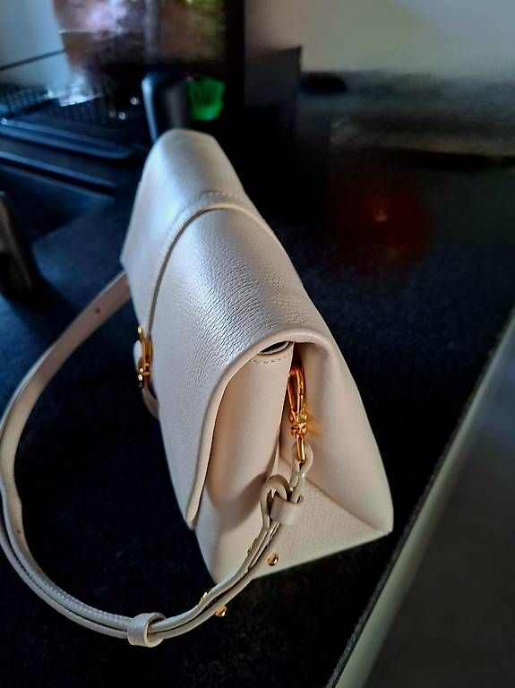 Borse da donna: Handtasche Marke Coccinelle – Usato da Birsfelden venduto da manu4054 1