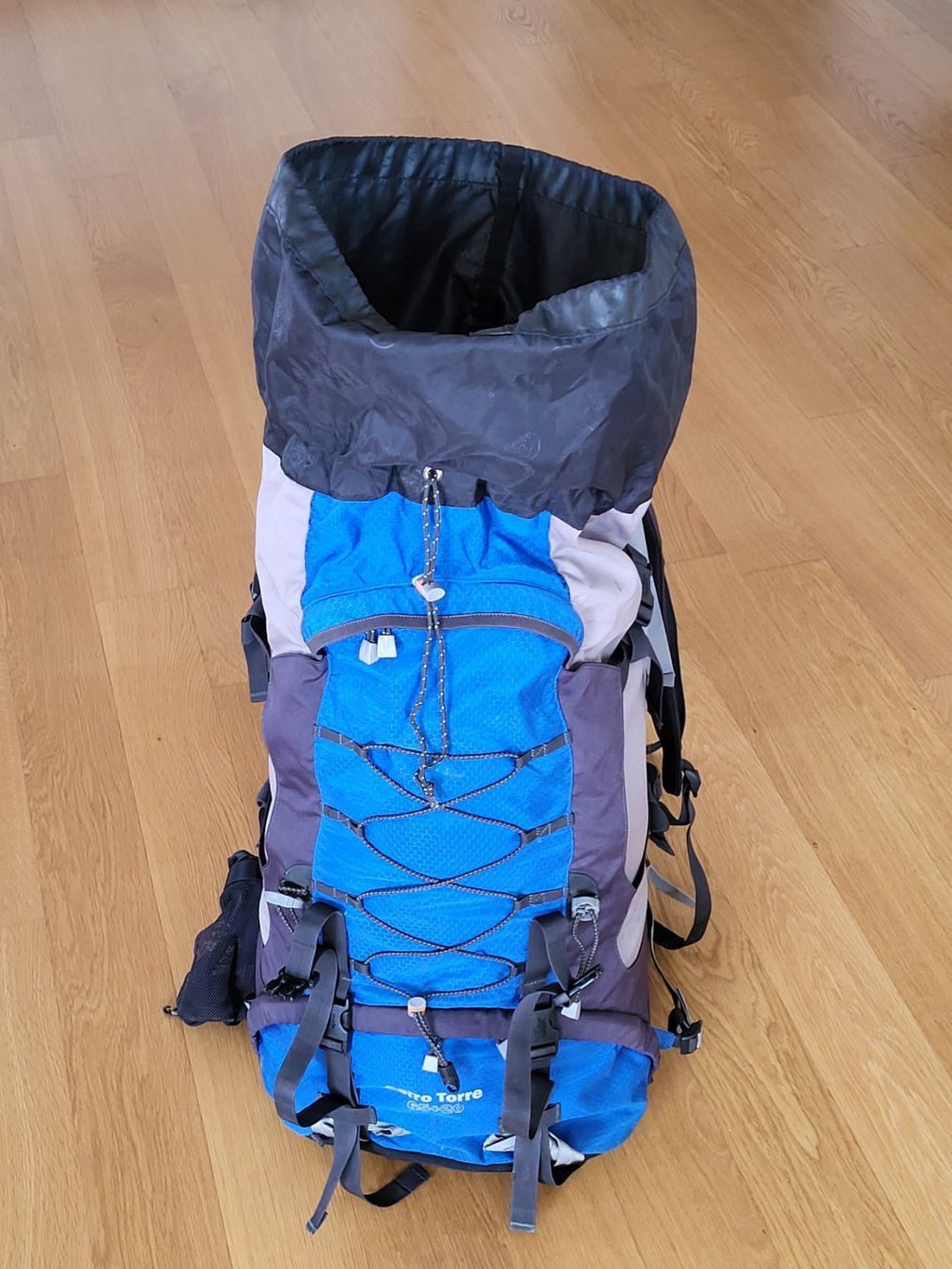 Rucksäcke: Rucksack Cerro Torre von Lowe Alpine – Gebraucht aus Wolfhausen von Redwood28 3