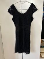 Kleid schwarz H&M Spitze kurzärmlig