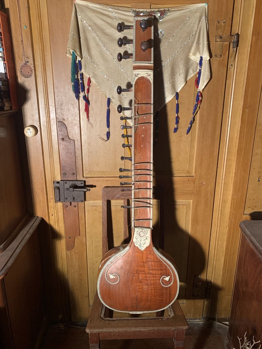Strumenti musicali: Alte indische Sitar, defekt, – Usato da Dussnang venduto da pml253