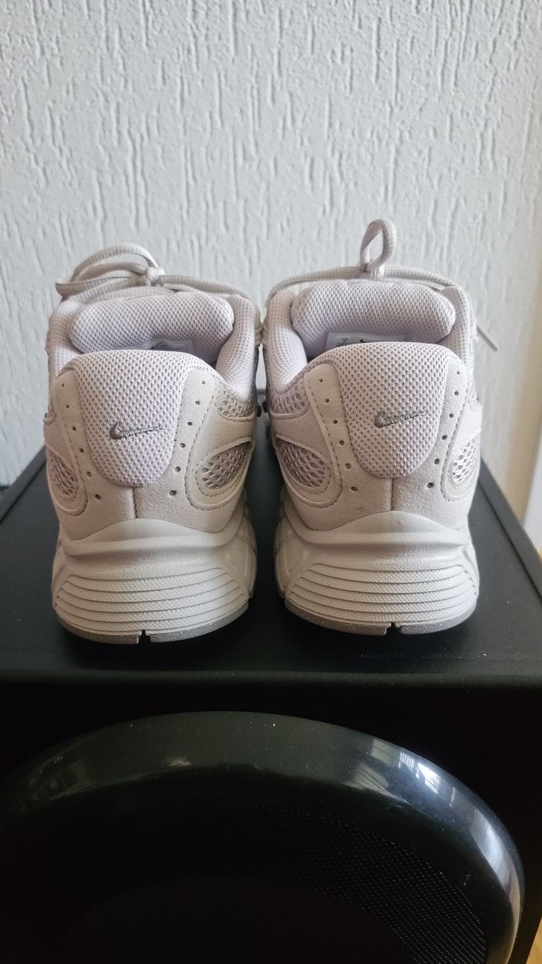 Nike Herrenschuhe: Nike Air Zoom Pegasus 40 NEW – Neu und originalverpackt aus Epalinges von Lutzka_Factory 2