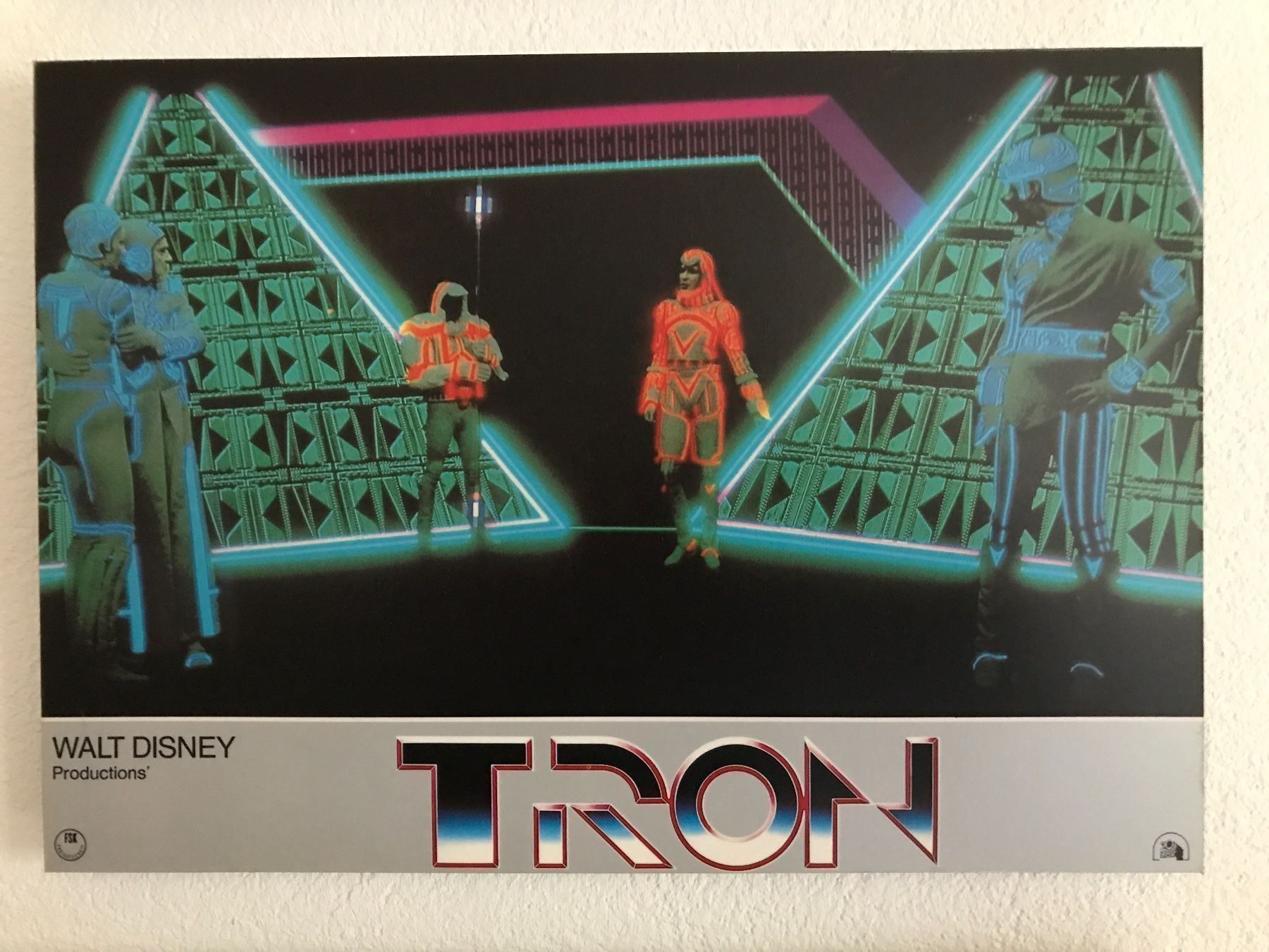 Foto & Immagini: Tron Vintage Filmszenen Poster – Usato da Zürich venduto da Nin