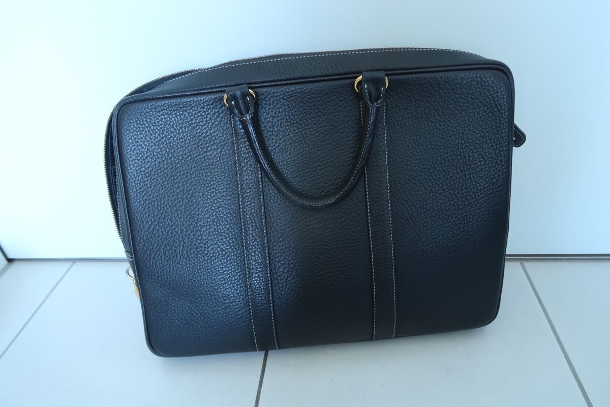 Sacs femmes: Yurie Nitani Tasche – D'occasion à Bassersdorf par secondhand_clothing 1