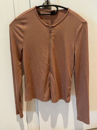 Damen Jäckli Vero Moda  mit Reissverschluss Gr XS🤎