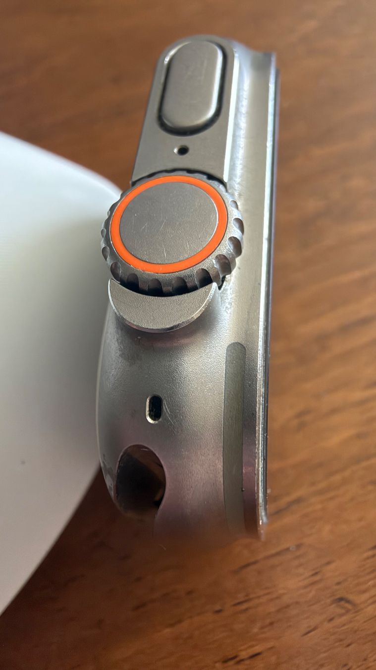 Apple Smartwatch: Apple Watch Ultra 1 – Usato da Henggart venduto da Legi4 3