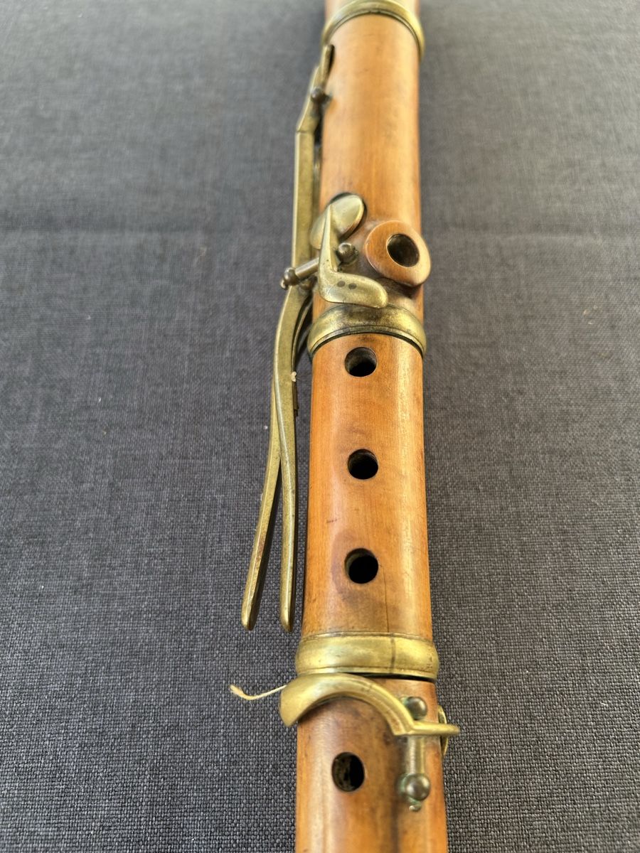 Strumenti musicali: Antike Klarinette aus Holz – Usato da Frauenfeld venduto da Colonia64 4