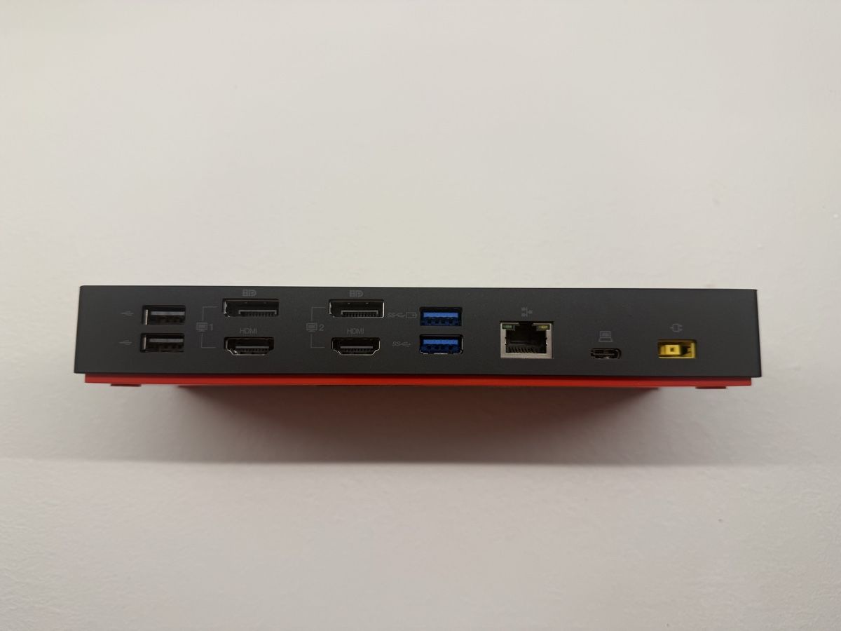Lenovo Docking station: Lenovo ThinkPad Hybrid USB-C with USB-A Dock – D'occasion à Coldrerio par bumbelbili 2
