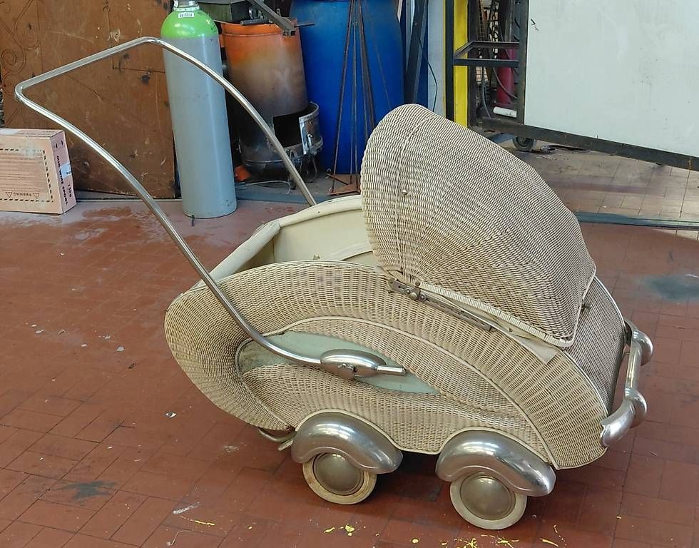 Carrozzine: Carrozzina anni '50 – Usato da Lugaggia venduto da michelegiudici