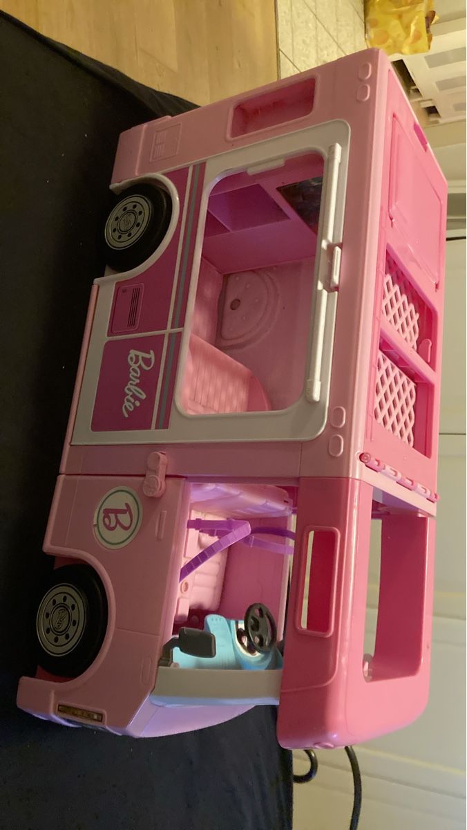 Spielzeuge: Barbie Wohnmobil pink ab 1.- – Gebraucht aus Effingen von Schwarzefina
