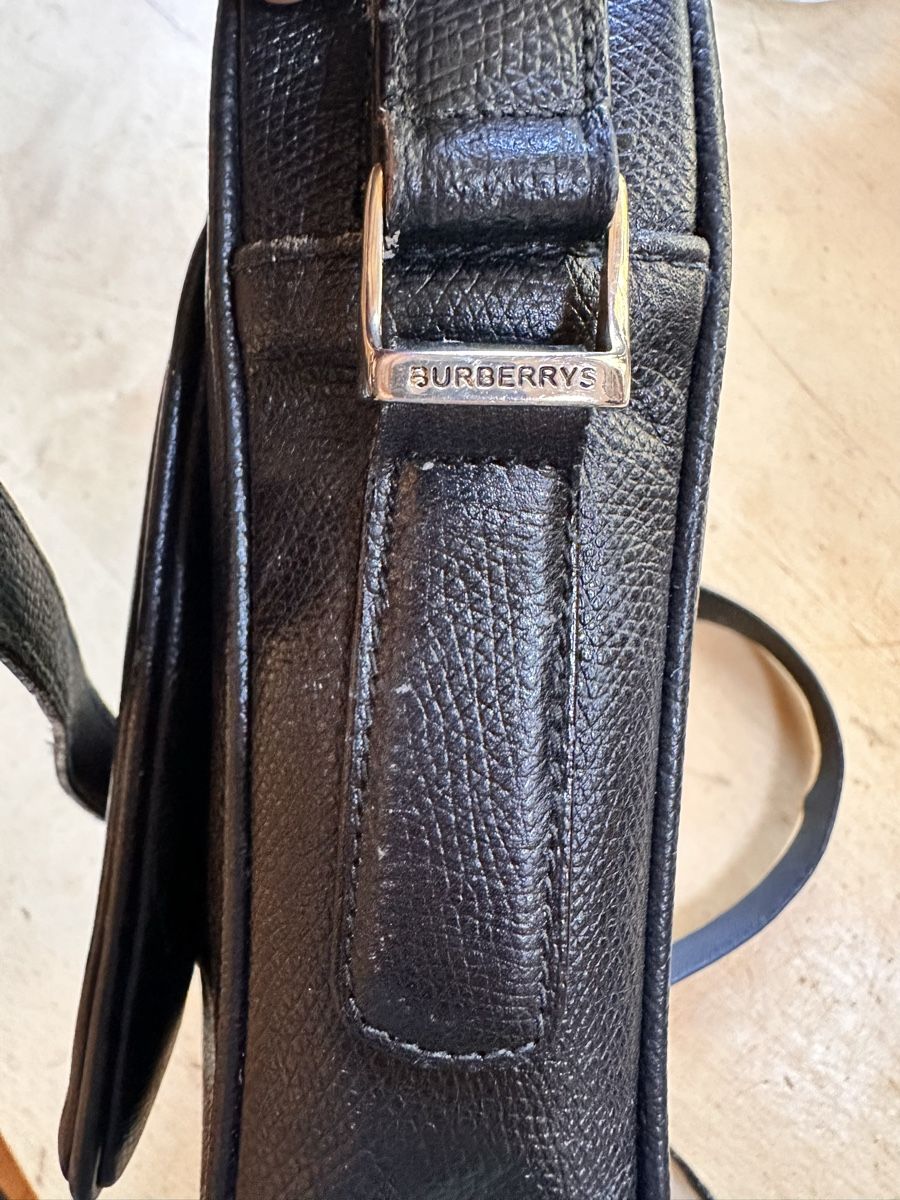 Burberry Borse: Burberry  Tasche schwarz – Usato da Hinterkappelen venduto da una066 7