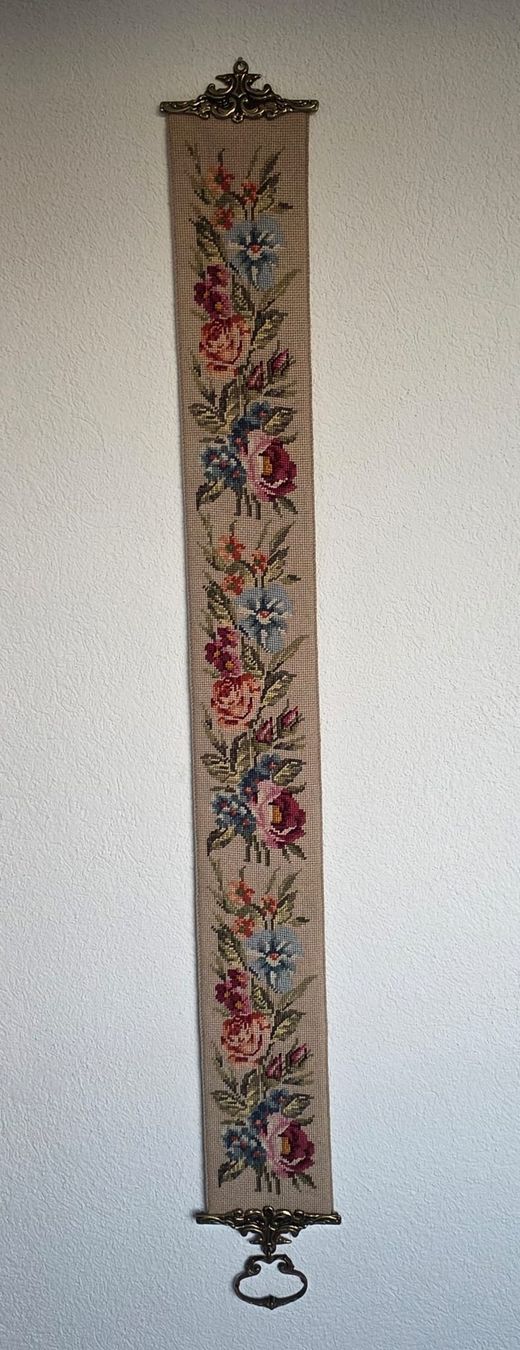Tutte le decorazioni: Handgestickter Wandbehang, antik, Schweizer Gobelin – Usato da Rheinsulz venduto da Dred 5