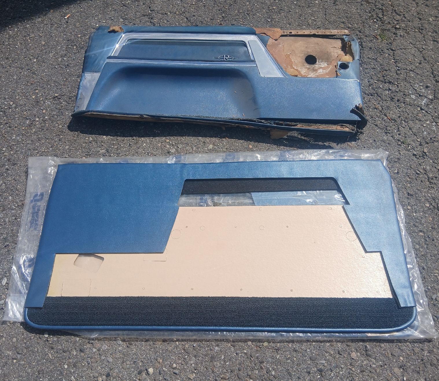 Buick Alle Autoersatzteile: intérieur bleu Buick Riviera 66 – Gebraucht aus la heutte von Auto-stock 5