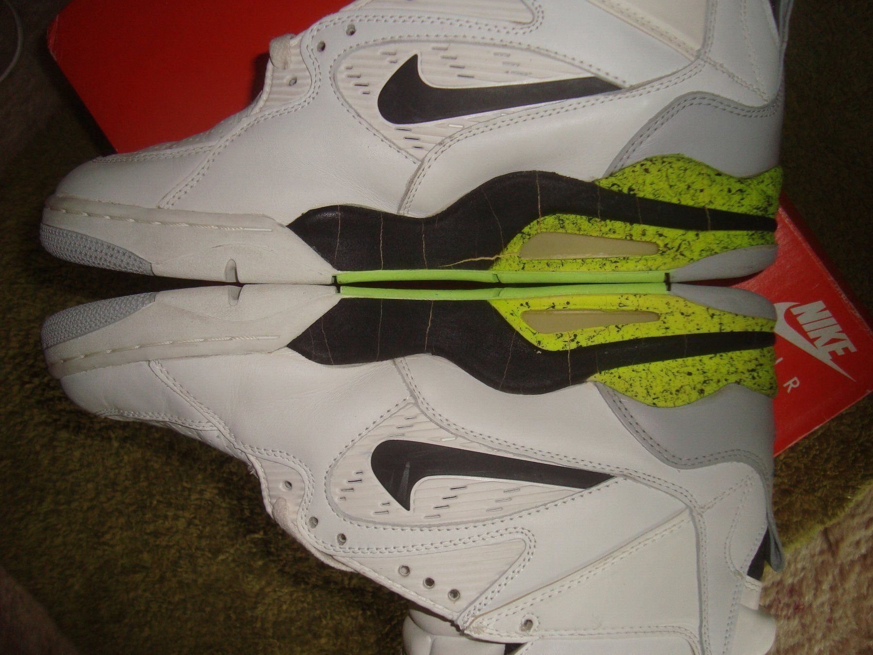 Nike Herrenschuhe: vintage 1990 year Nike Basket Air Command Force s.10us unuse – Neu und originalverpackt aus Wädenswil von OliveDerSpezialist 8