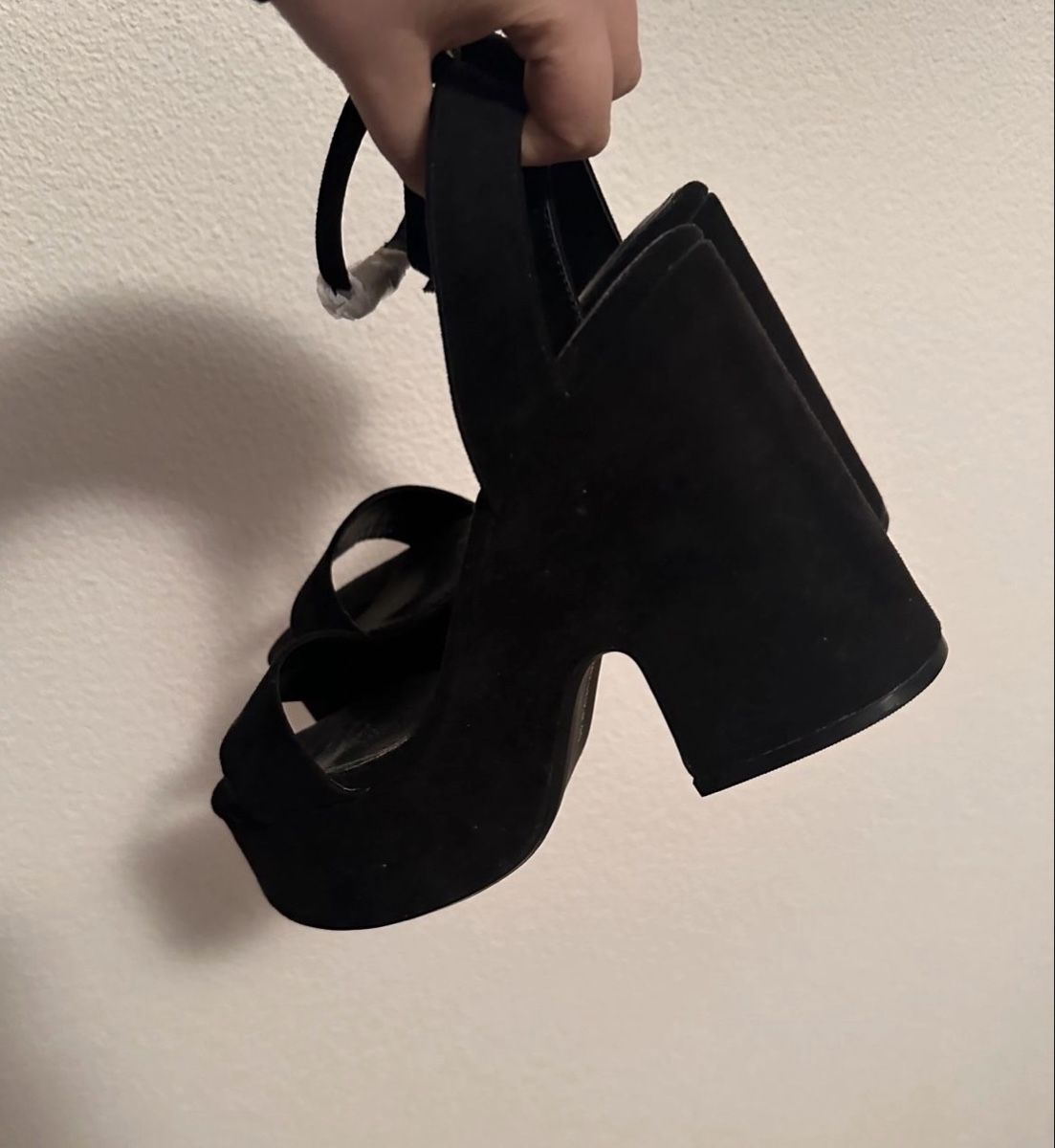 Bershka Damenschuhe: High Heels NEU – Neu und originalverpackt aus Triengen von Meetmeatthebodega 2