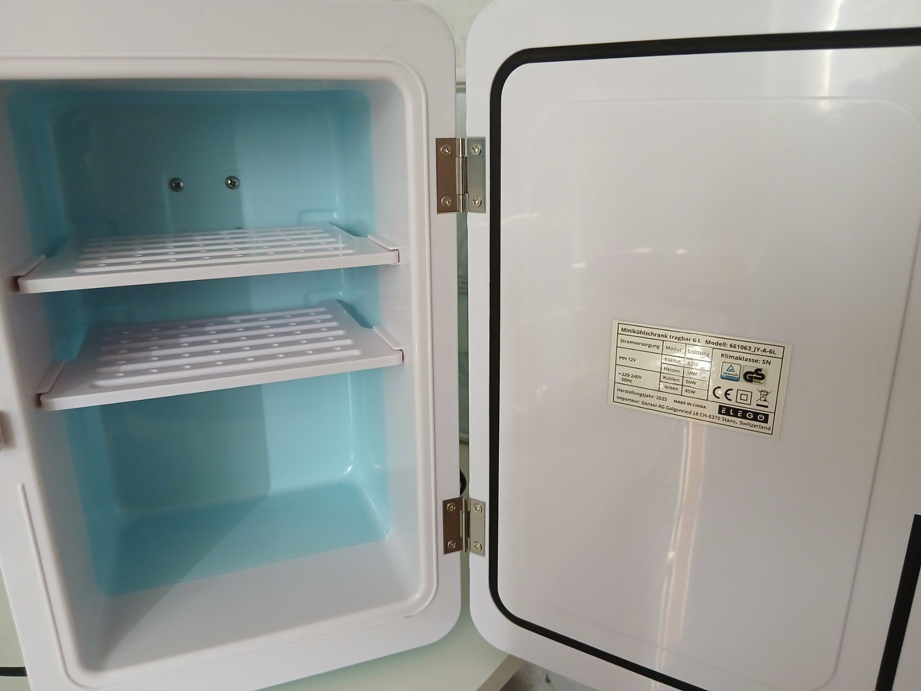 Frigoriferi: Minikühlschrank Retro 6L - tragbar – Nuovo (secondo la descrizione) da Waldenburg venduto da ErnstLi696 1