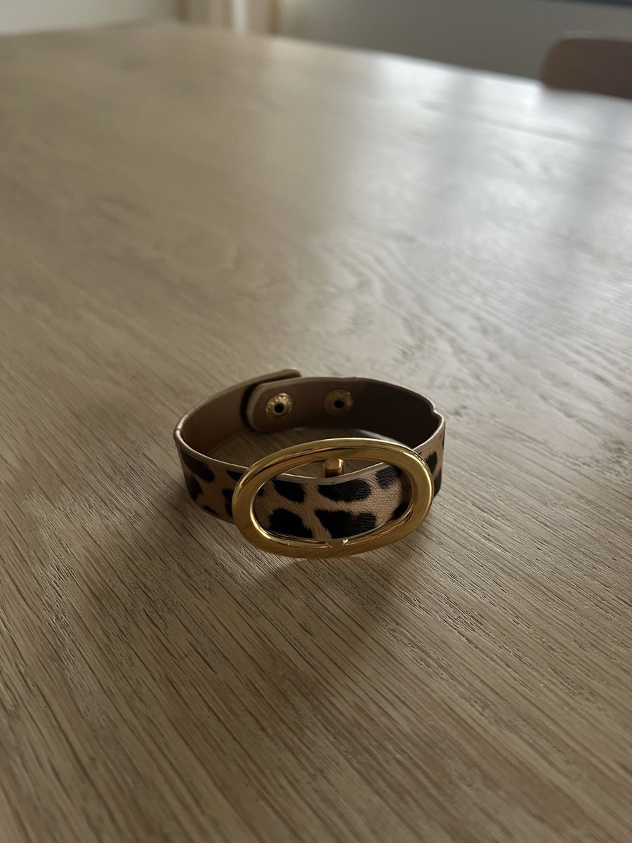 Bracciali & Braccialetti: Armband Leo – Nuovo e nell'imballaggio originale da Erlenbach ZH venduto da Karinsylvester