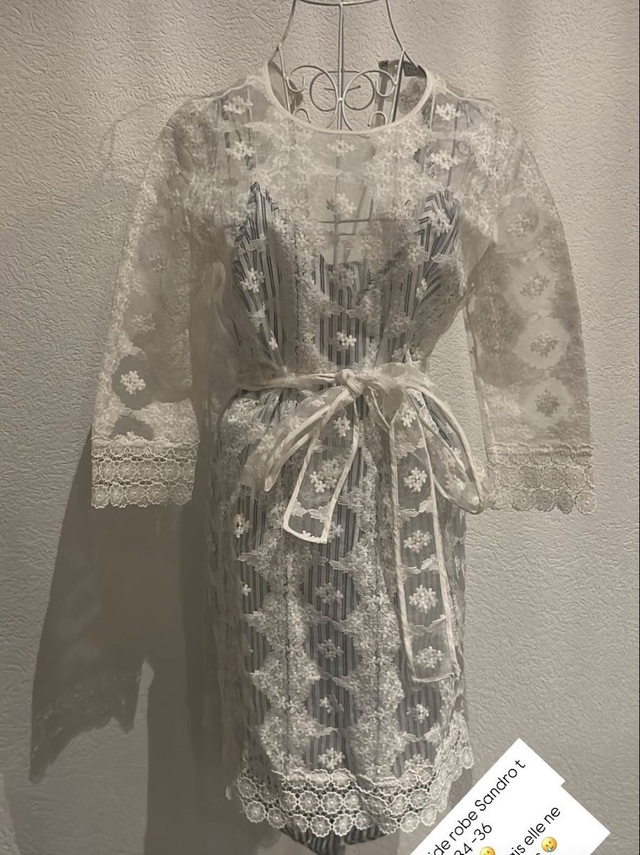 Sandro Kleider: Robe Sandro dentelle blanche, taille 36, parfait été! – Gebraucht aus Courroux von lan_5f9f 1
