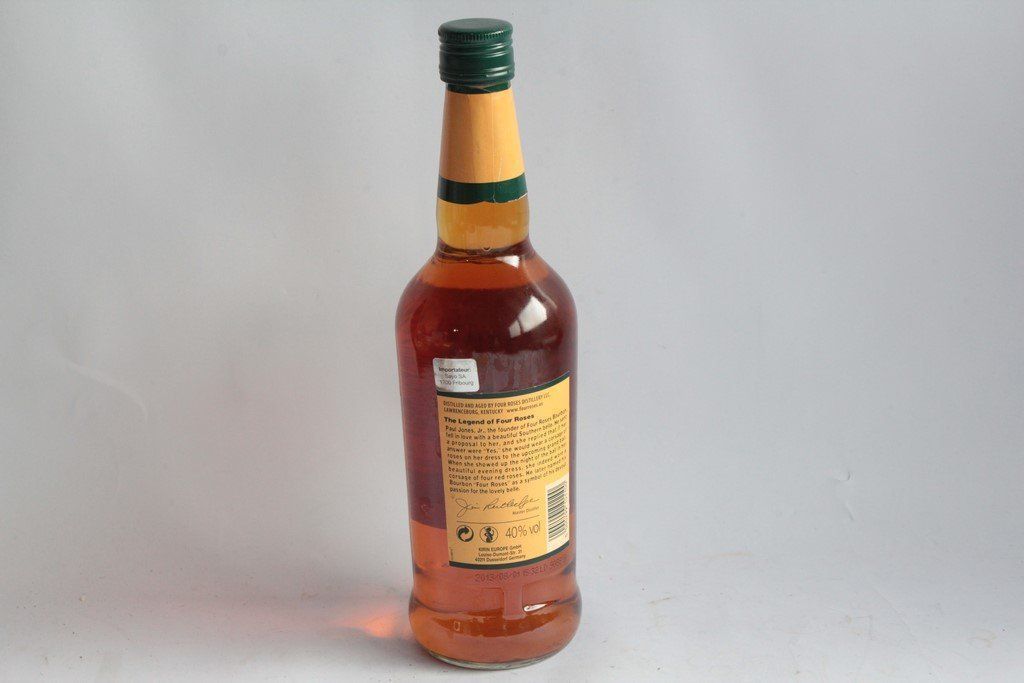 Spirituosen: Four Roses Kentucky Bourbon Whisky – Gebraucht aus Vandoeuvres von Dom-Tom 2