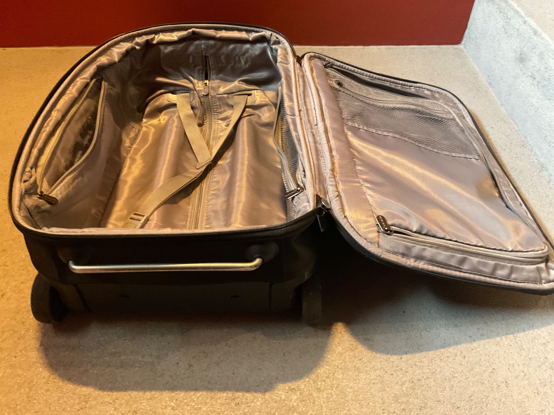 Valigie: Reisekoffer 50 x 33 x 22 cm – Usato da Scuol venduto da Lotus2020 6