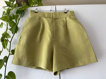 ZARA hellgrüne Shorts mit Leinen Gr. M