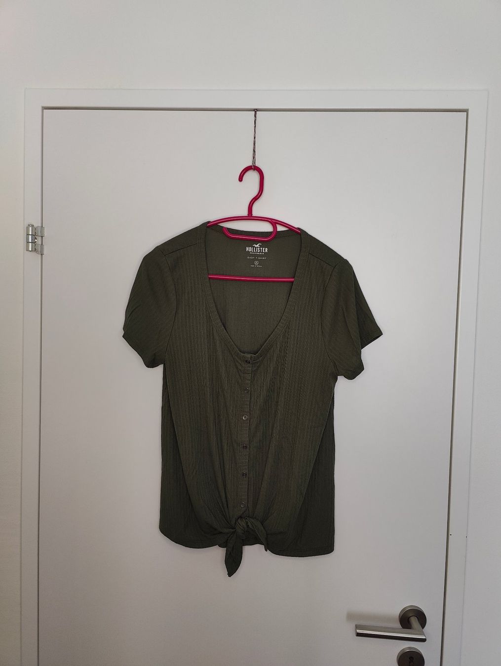 Hollister T-Shirts: T-Shirt von HOLLISTER – Gebraucht aus Jona von Curtis90