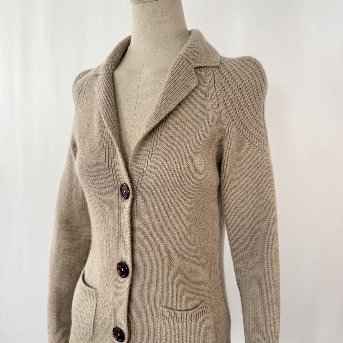 Maglioni & Felpe: IRIS von ARNIM Cashmere Cardigan – Nuovo (secondo la descrizione) da Emmen venduto da Avviivva_Com2023 2