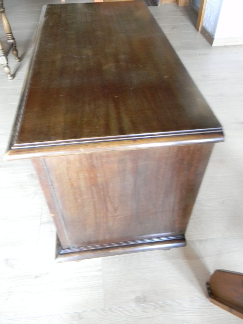 Credenze: petit buffet rustique 2 portes – Usato da Bournens venduto da monique048 2