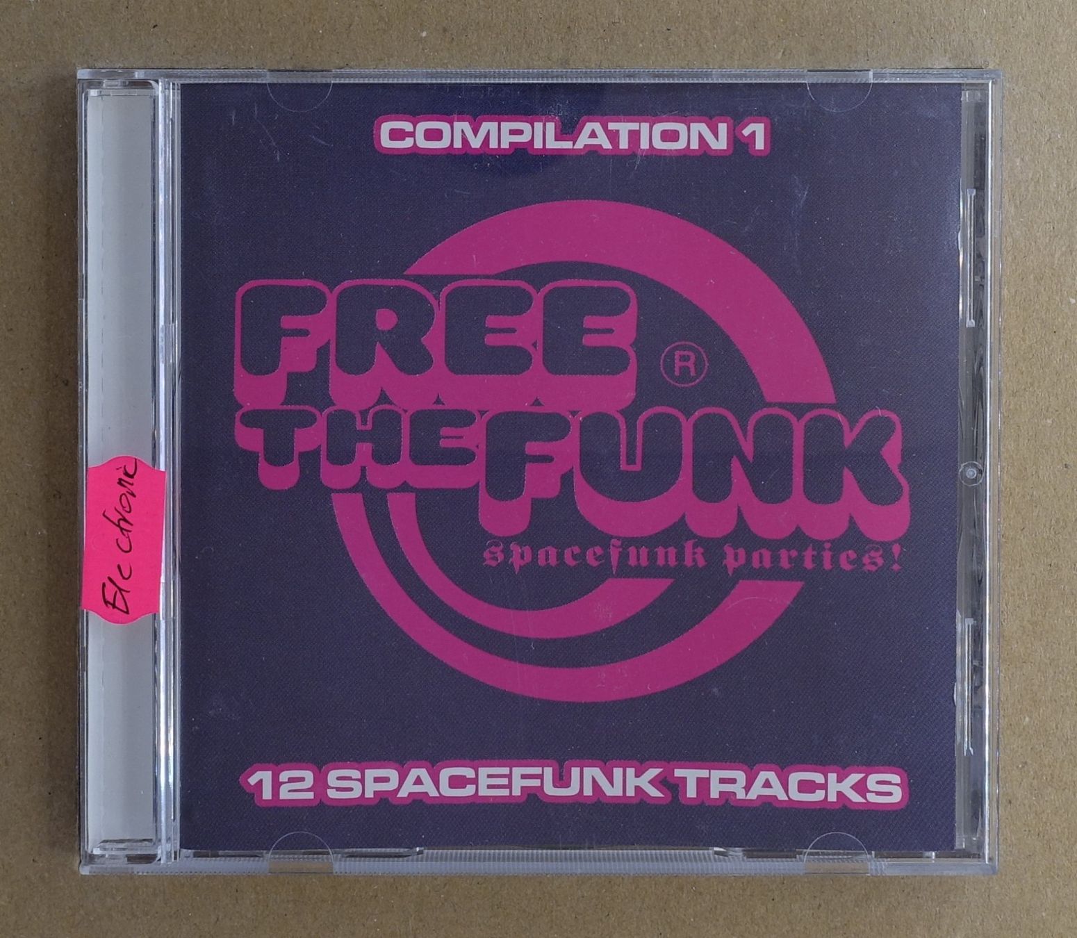 CD: Free The Funk - Compilation 1 - T7 – Usato da Sessa venduto da fraenklishop