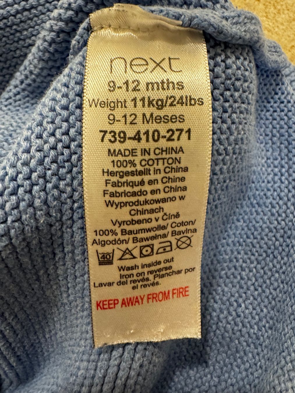 Pullover & Sweatshirts: Herziger Pullover mit Auto in blau ca. Grösse 74 – Gebraucht aus Zürich von Blaechbox 1