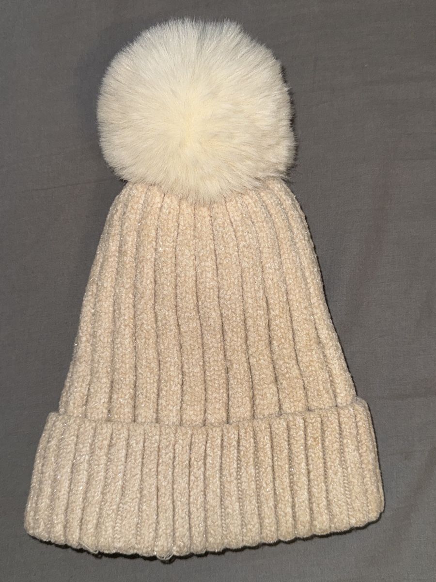 Sonstige Damenmode: BEIGE STRICKMÜTZE MIT BOMMEL – Neu (gemäss Beschreibung) aus Schlieren von kle_dis