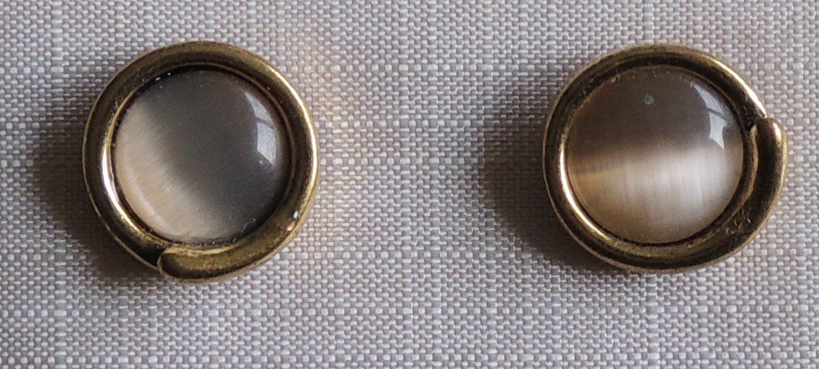Orecchini pendenti & Orecchini a lobo: SCHÖNE OHRSTECKER "MONDSTEIN" VERGOLDET NEU – Nuovo (secondo la descrizione) da Au ZH venduto da FashionConsultant