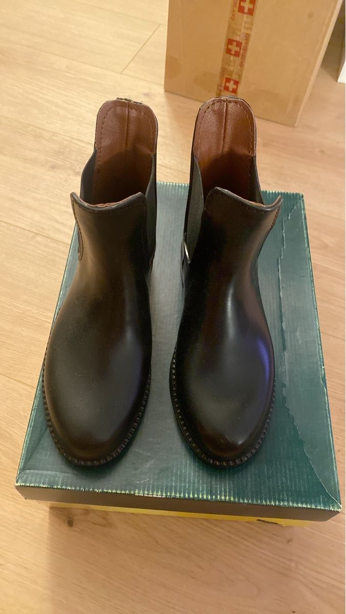 Herrenschuhe: Mules en cuir noir taille 33 neuve – Neu (gemäss Beschreibung) aus Cortaillod von dyl_7j58
