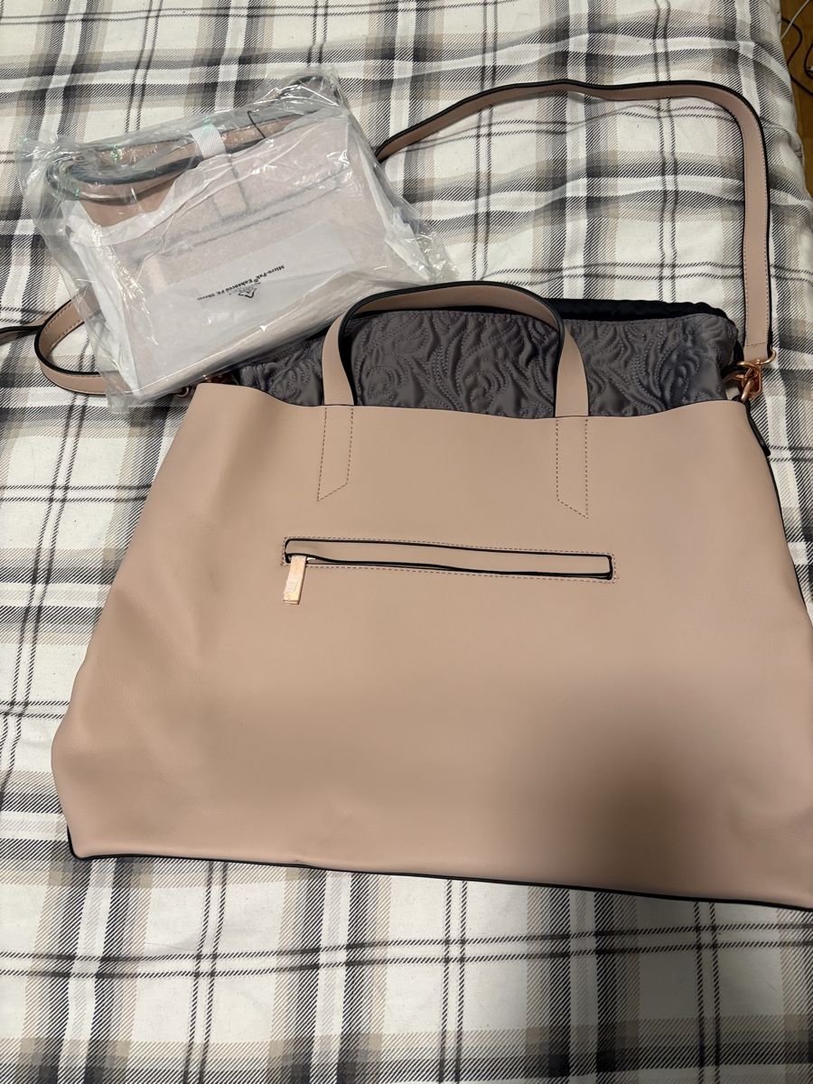 Borse da donna: Set Borsa Barbara Titan, nuova! – Nuovo (secondo la descrizione) da Novazzano venduto da jen_hx8j 3