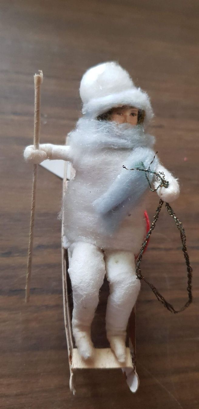 Tutte le decorazioni: Weihnachtsschmuck antik Watte Schlitten – Usato da Mörschwil venduto da antiksalon 1