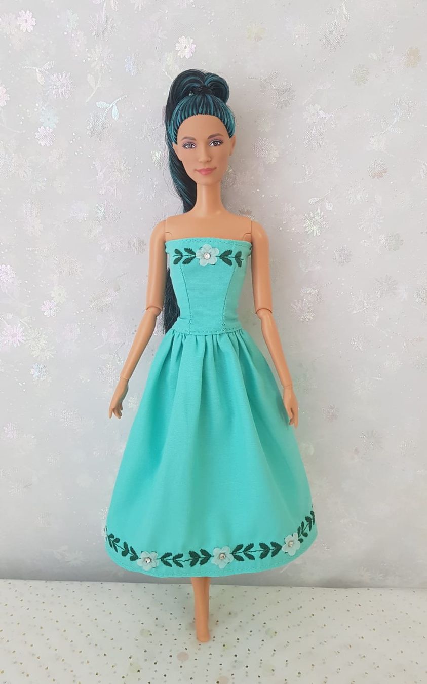 Bambole: Barbie Kleid – Nuovo (secondo la descrizione) da Lachen SZ venduto da Sakura4hime