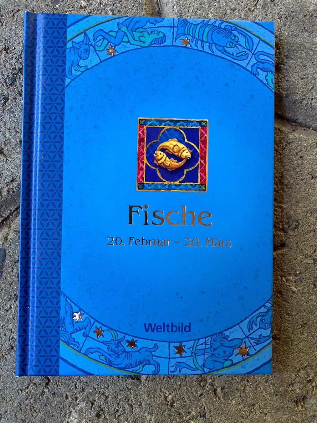 Libri: Fische Sternzeichenbuch und Sternzeichenkärtchen – Usato da Holziken venduto da _Catja_