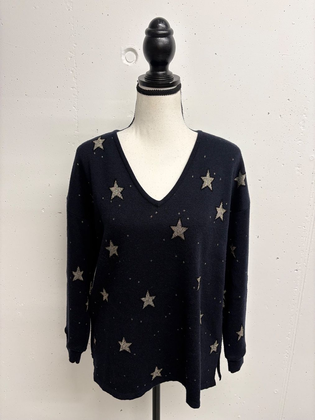 Pullover & Sweatshirts: Leo&Ugo Pullover blau mit Sternen Gr. 38 Wolle Strick – Gebraucht aus Regensdorf von secondchancefashion