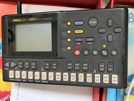 Vintage Sequencer Yamaha QY20 + Ladekabel, zum Restaurieren