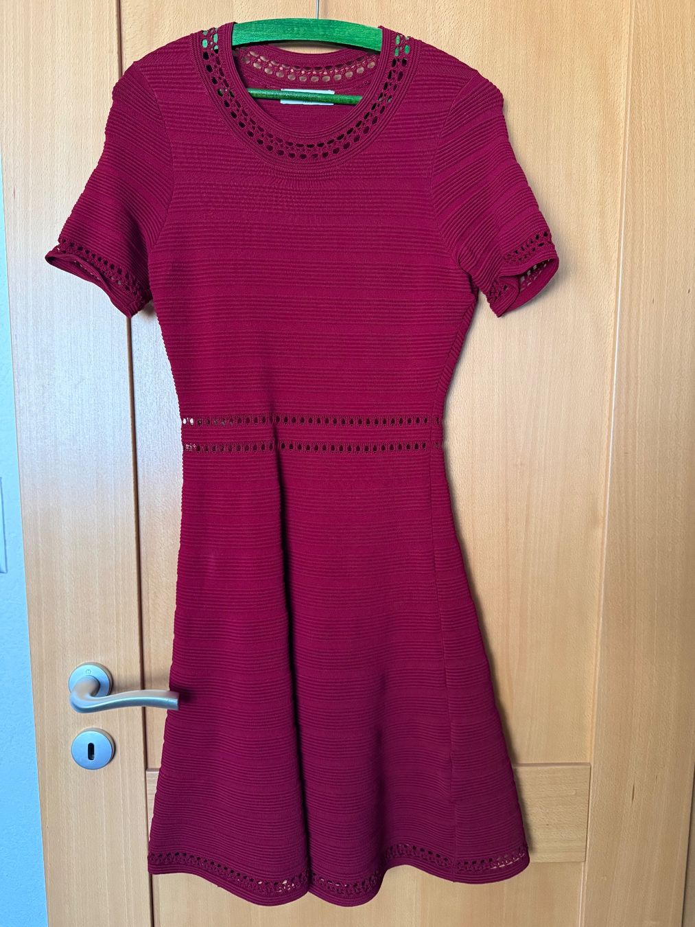 Vestiti: Robe Sandro taille 3 – Usato da Morges venduto da celine2.0 4