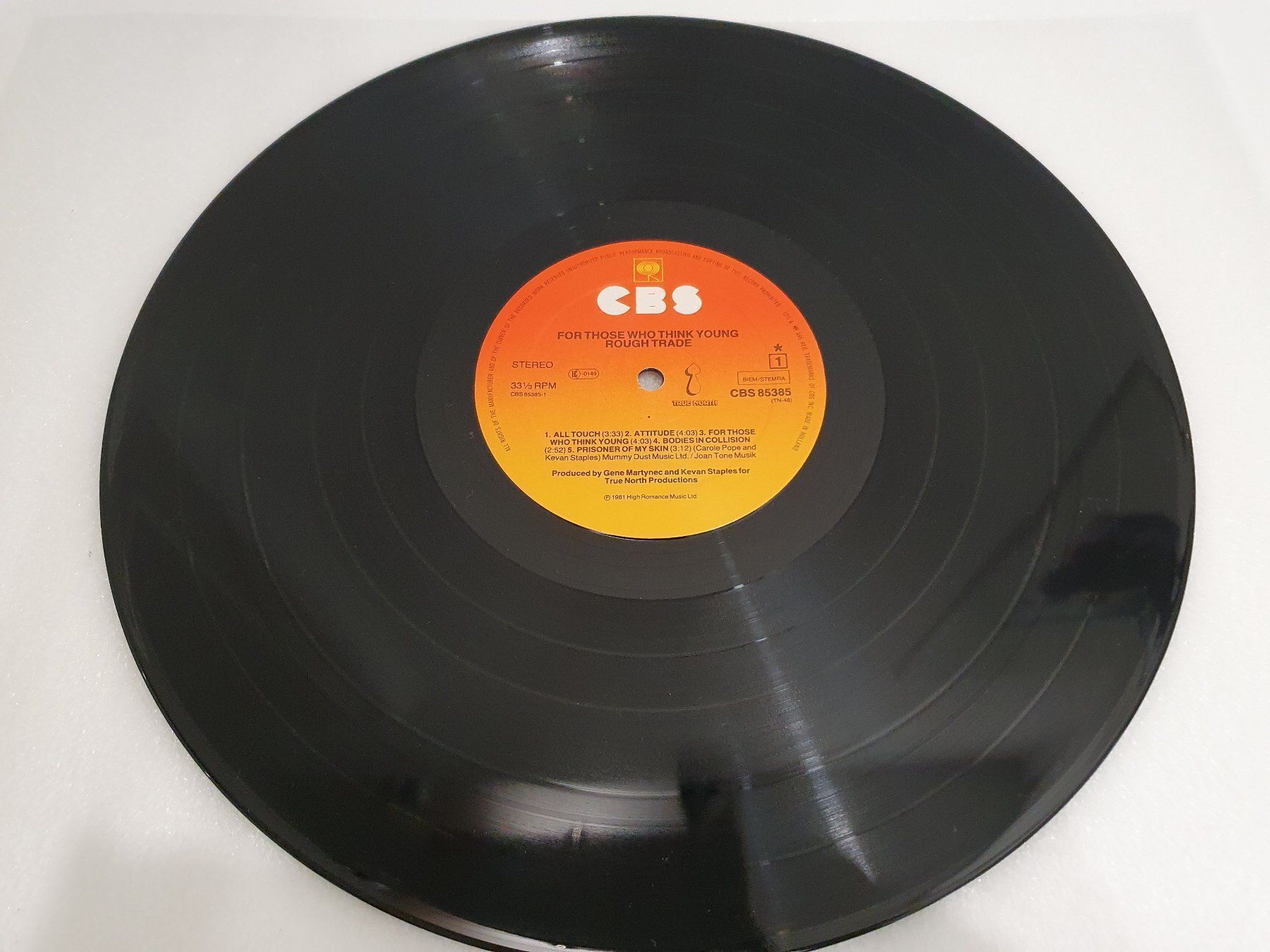 Vinyles: Rough Trade - For Those Who Think Young – D'occasion à Uster par Vinyl-Leidenschaft 4