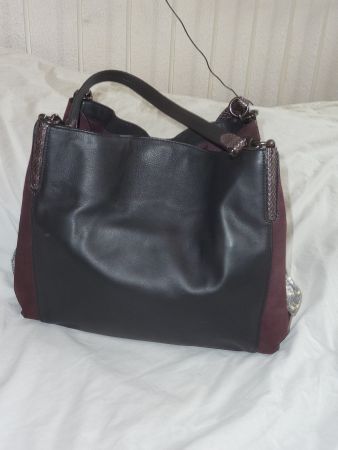 sac à main de la marque COACH neuf en cuir noir et daim