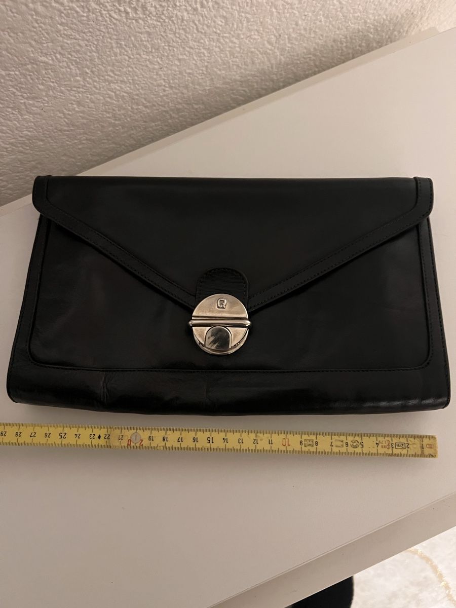 Aigner Borse da donna: Pochette en cuir Étienne Aigner – Usato da St-Pierre-Clages venduto da ste_xk6p 3