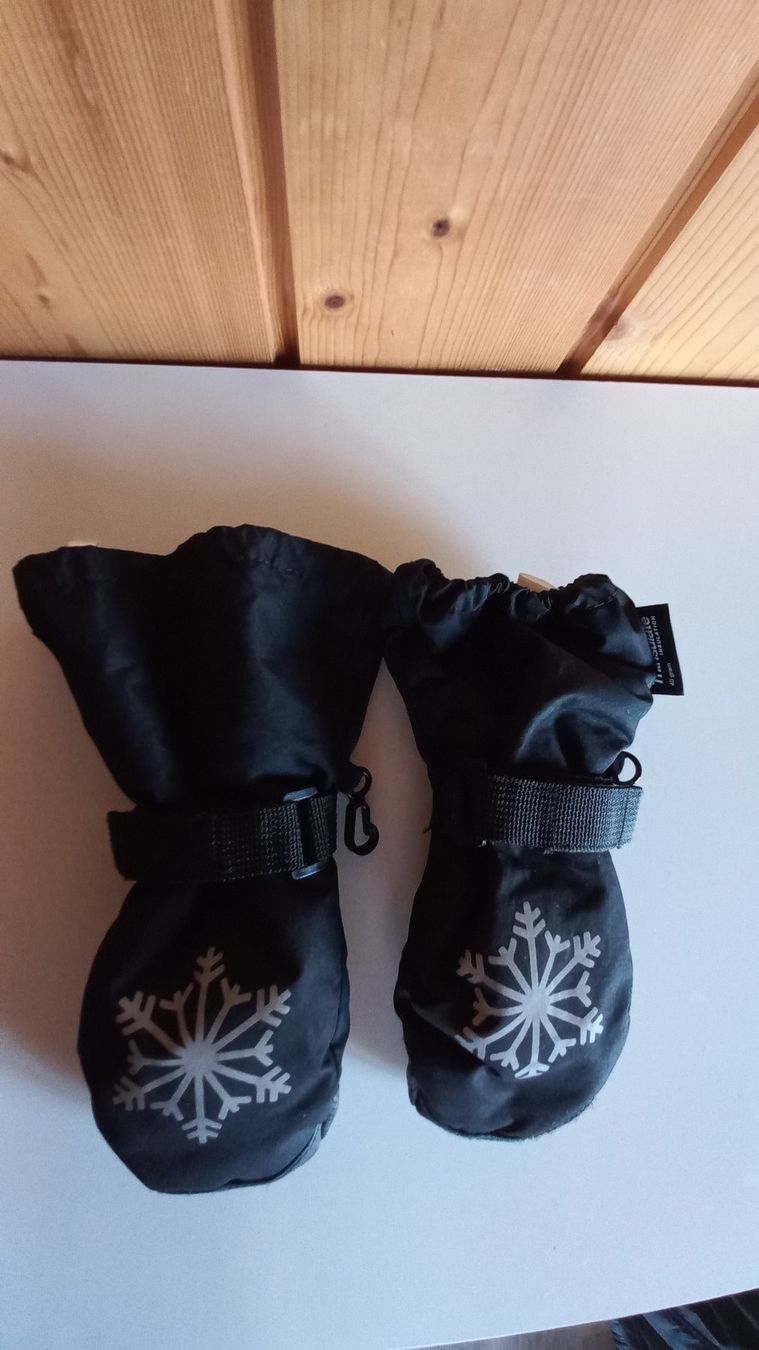 H&M Guanti: Kinder Handschuhe – Usato da Beckenried venduto da Wmarcie 1