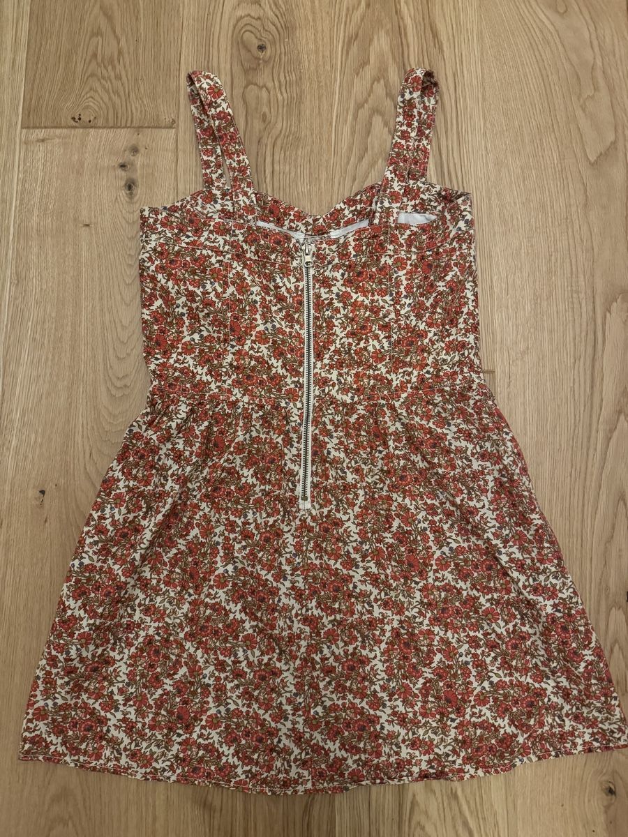 Lotti di vestiti: Mini summer dress – Usato da Neuchatel venduto da Mia_G 2